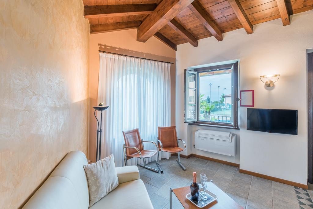 Villa Edy Apartments Tremezzina Exterior photo