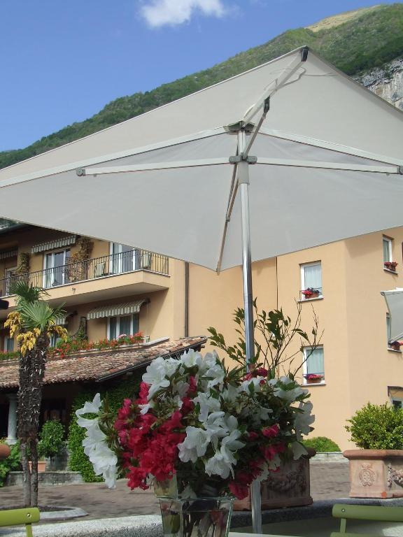 Villa Edy Apartments Tremezzina Room photo