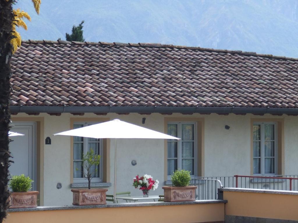 Villa Edy Apartments Tremezzina Room photo