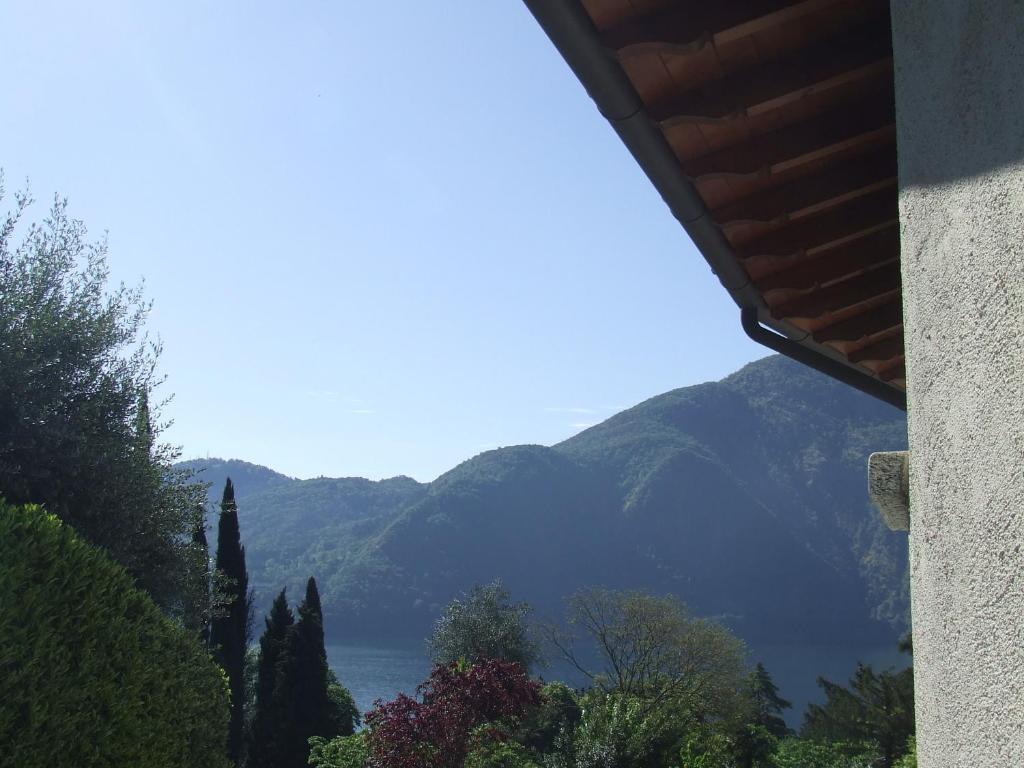 Villa Edy Apartments Tremezzina Room photo